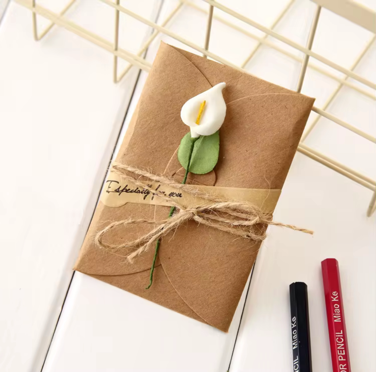 Retro Style Dried Flower Invitations (set of 100)