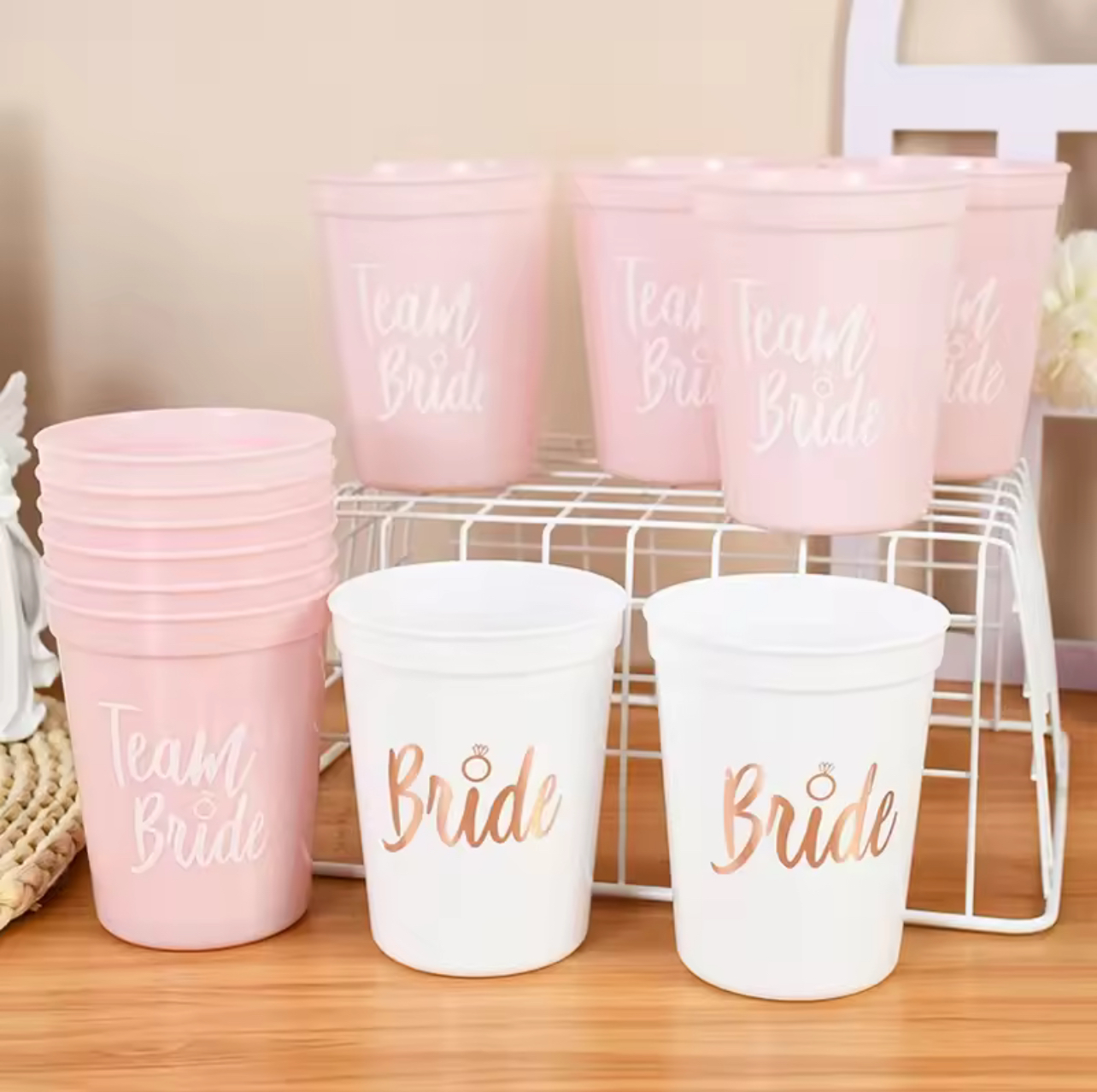 Plastic Drinking Cups With Straws (set of 10)