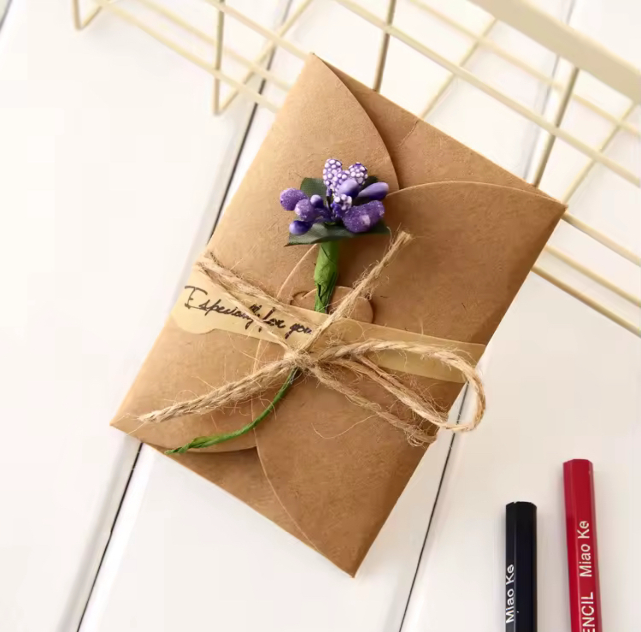 Retro Style Dried Flower Invitations (set of 100)