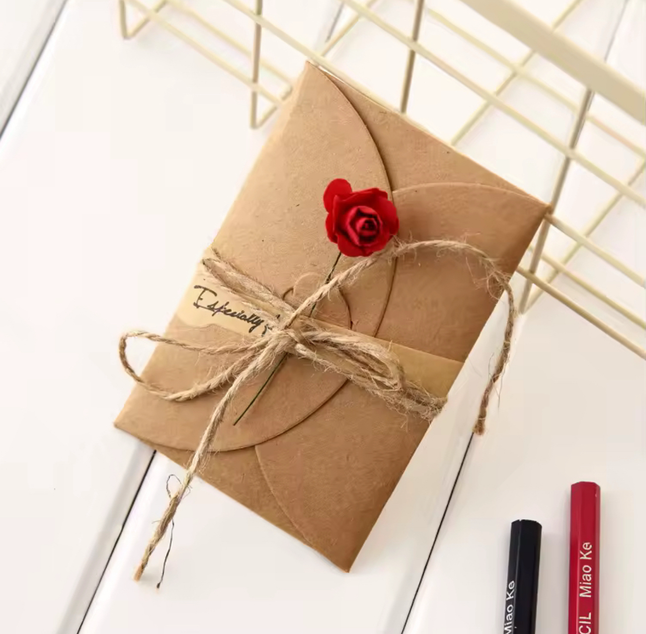 Retro Style Dried Flower Invitations (set of 100)