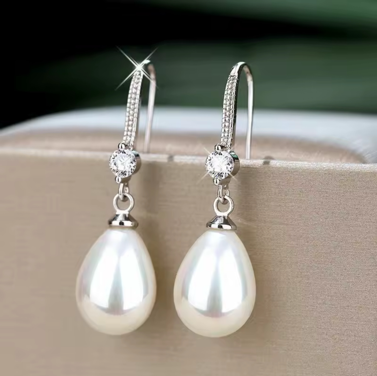 Luxury Pearl Drop Earring