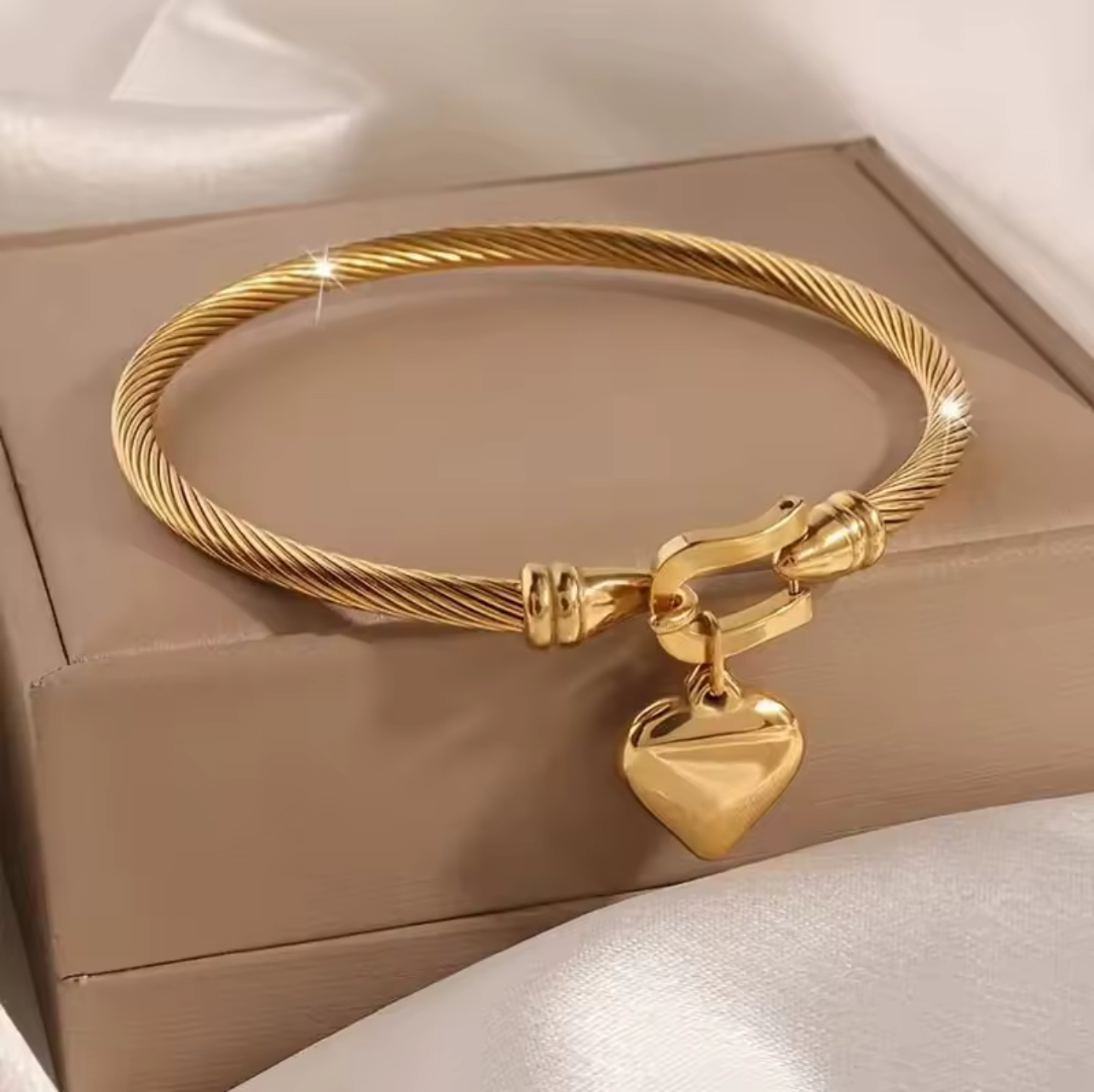 The Modern Muse Bracelet