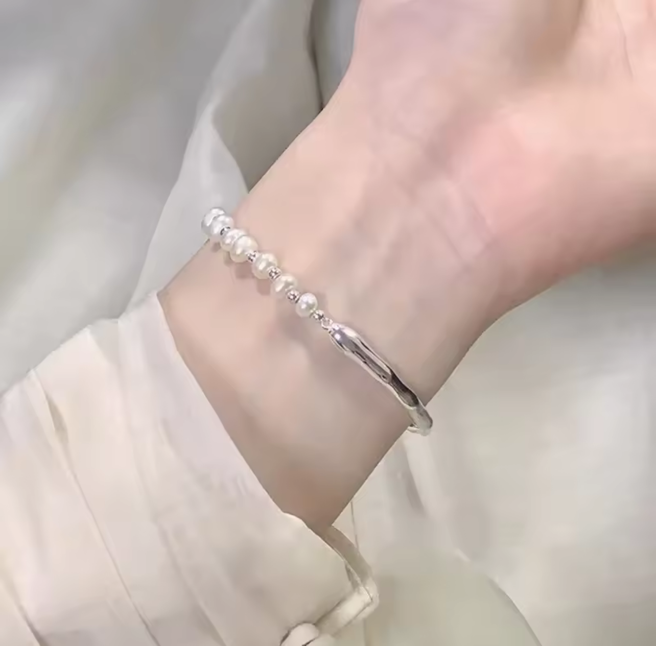 Dazzling Eternity Pearl Bracelet